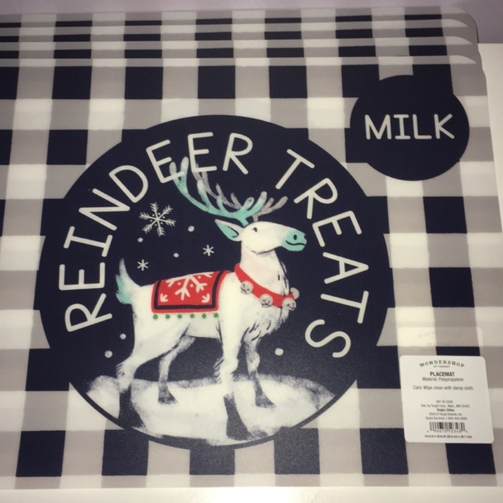 New Holiday Treat Set Of Four Placemats